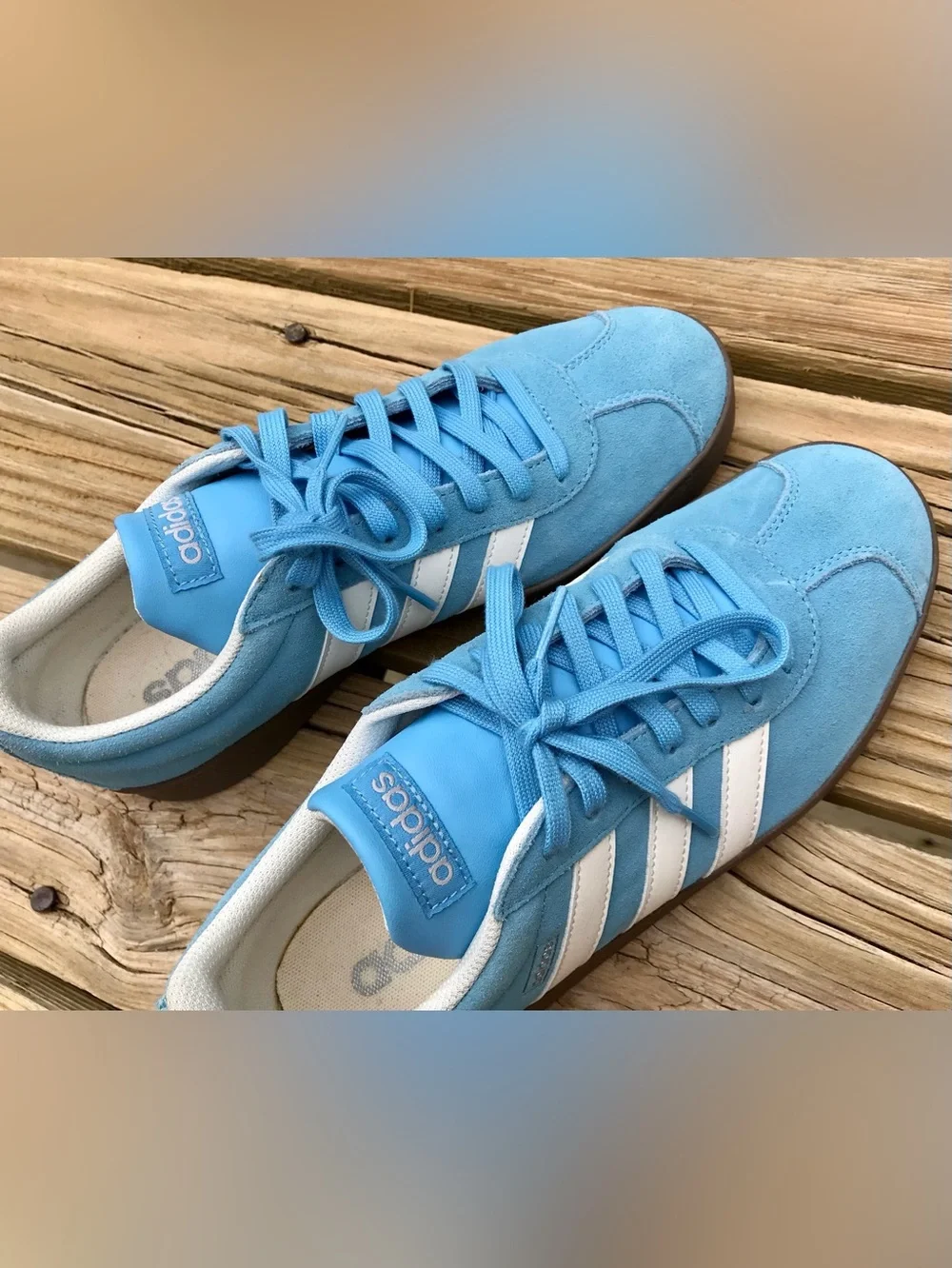 Mens 7 Womens 9 ADIDAS Light Robin Egg Blue Gum Bottom Lace Up Sneakers